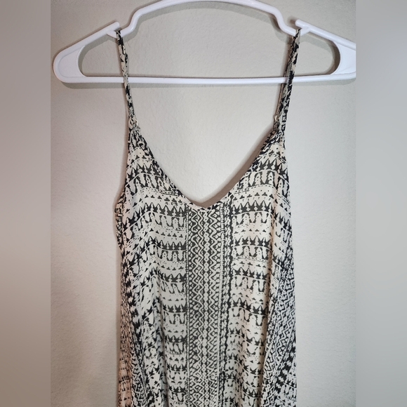 Abstract Printed High Low Sleeveless Dress Size Medium - Picture 3 of 8